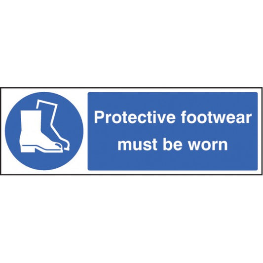 Protective footwear must be worn (5201)